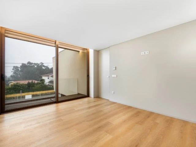 MORADIAS CONTEMPORÂNEAS DE ALTA QUALIDADE EM NOGUEIRA, LOUSADA!