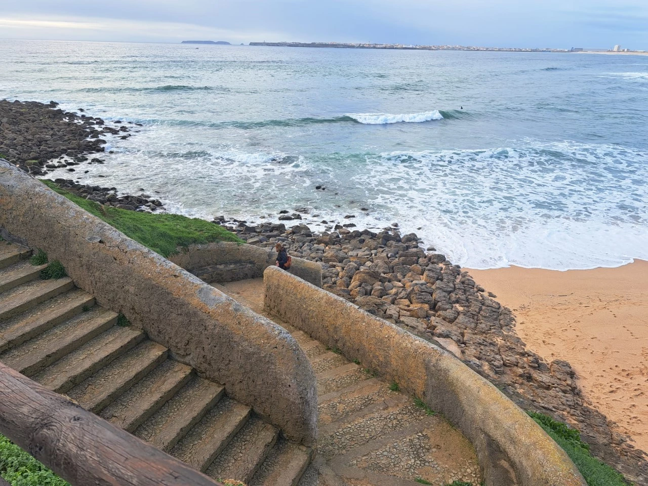 26 RESTAURANTE COM UMA LOCALIZAÇÃO EXCECIONAL NA PRAIA DA CONSOLAÇÃO – PENICHE