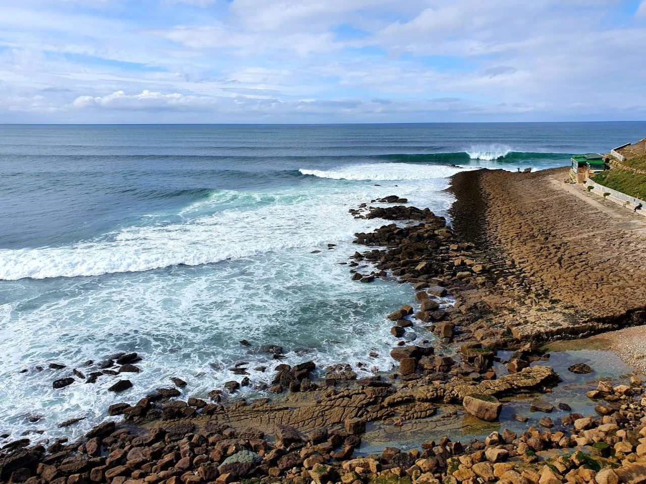 28 RESTAURANTE COM UMA LOCALIZAÇÃO EXCECIONAL NA PRAIA DA CONSOLAÇÃO – PENICHE