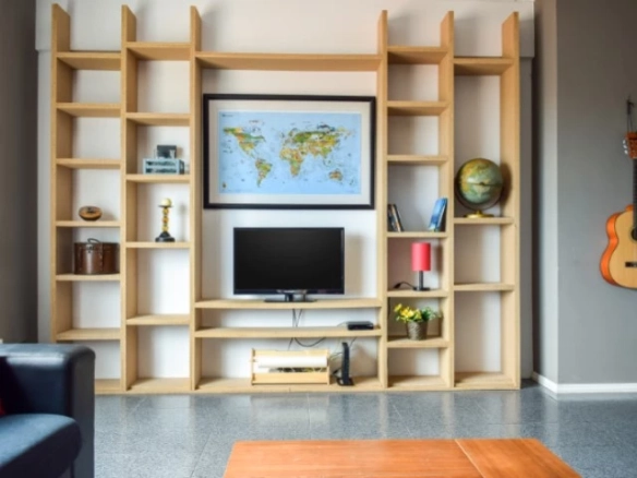 APARTAMENTO COM 5 QUARTOS NO CENTRO DE PENICHE