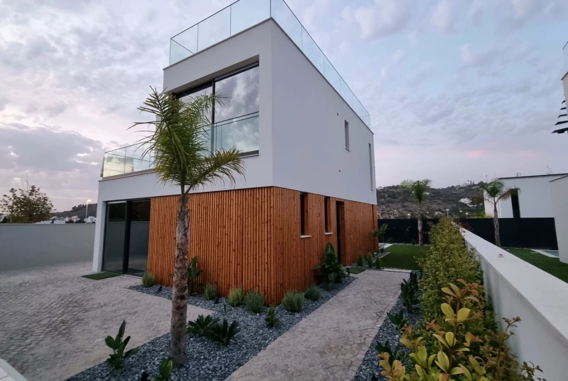 MORADIA T3 NA MARINA DE ALBUFEIRA