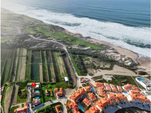 MORADIA COM 4 QUARTOS EN-SUITE, VISTA CAMPO DE GOLF, MAR E A 300M DA PRAIA