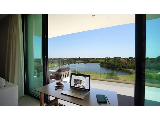 APARTAMENTO DE ALTA QUALIDADE EM RESORT GOLFE