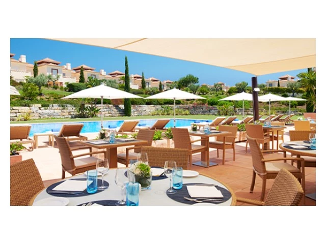 APARTAMENTO DE ALTA QUALIDADE EM RESORT GOLFE