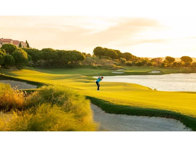 APARTAMENTO DE ALTA QUALIDADE EM RESORT GOLFE