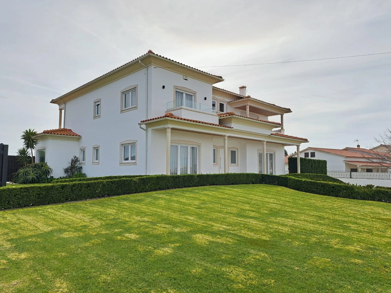 05 MORADIA COM EXCELENTES AREAS E PISCINA A 3 MINUTOS DA PRAIA DA VIEIRA
