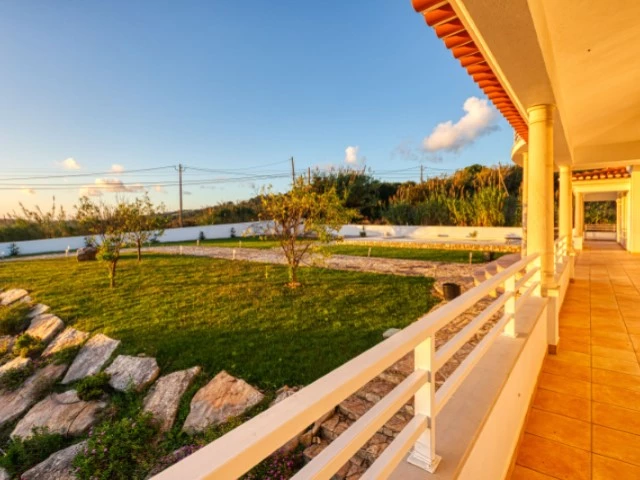 MORADIA DE LUXO COM VINHA A 10 MINUTOS DE ÓBIDOS