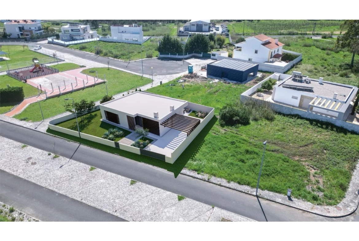 MORADIA NOVA ENTRE A CIDADE E A PRAIA