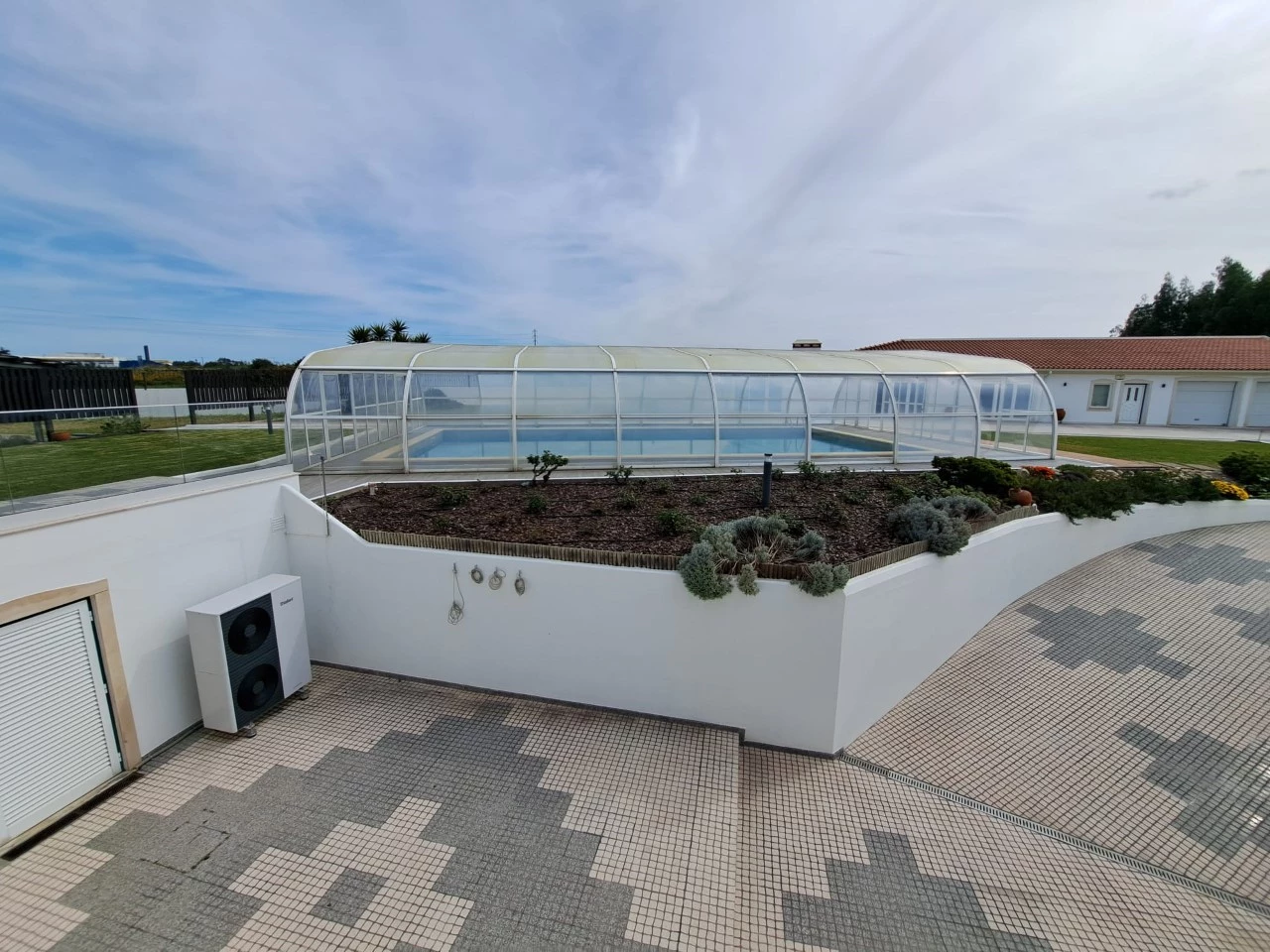 12 MORADIA COM EXCELENTES AREAS E PISCINA A 3 MINUTOS DA PRAIA DA VIEIRA