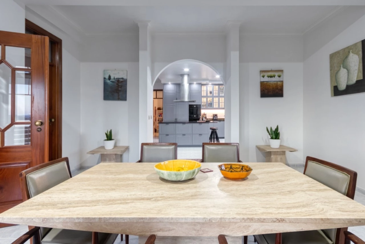 MORADIA DE LUXO COM VINHA A 10 MINUTOS DE ÓBIDOS
