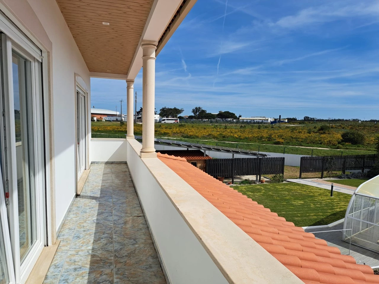 29 MORADIA COM EXCELENTES AREAS E PISCINA A 3 MINUTOS DA PRAIA DA VIEIRA
