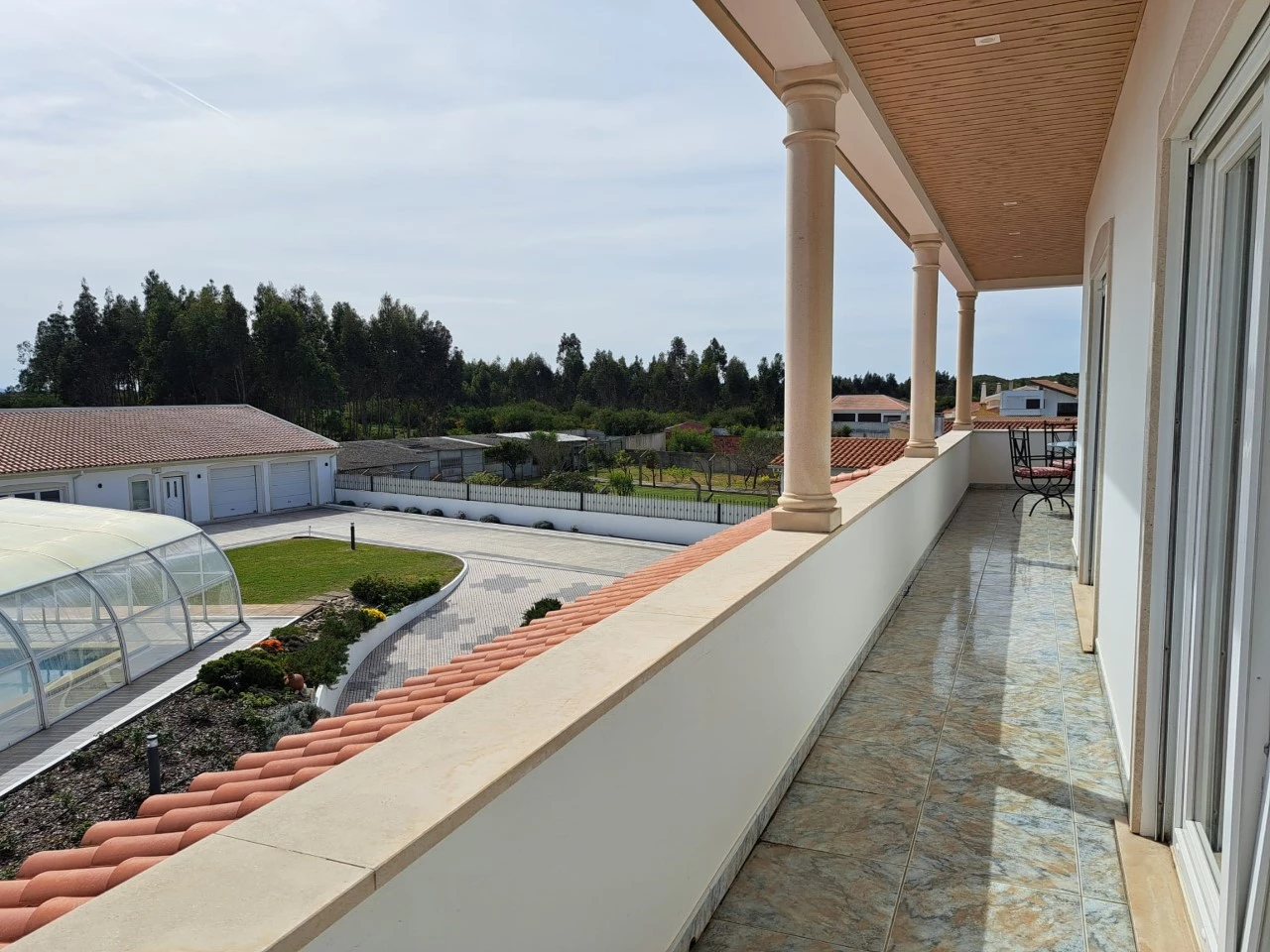 41 MORADIA COM EXCELENTES AREAS E PISCINA A 3 MINUTOS DA PRAIA DA VIEIRA