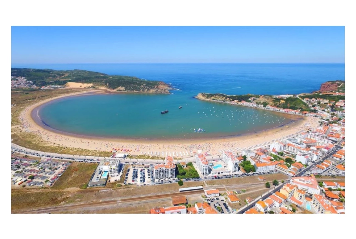 APARTAMENTOS EM S . MARTINHO DO PORTO