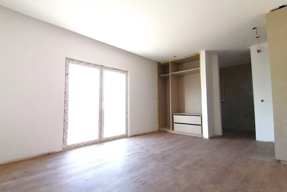 MORADIA NOVA A 5 MINUTOS DAS PRAIAS – PENICHE > ATOUGUIA DA BALEIA