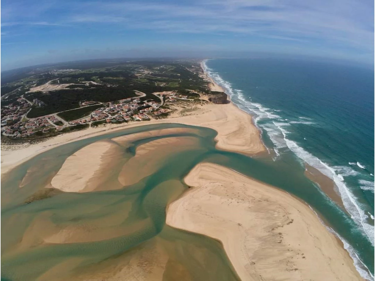20 APARTAMENTOS EM S . MARTINHO DO PORTO