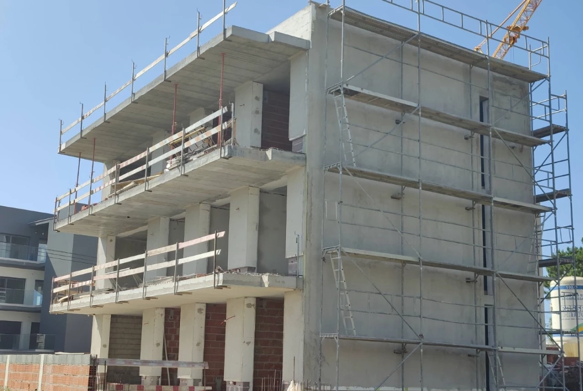 APARTAMENTO T2 NOVO, NA NAZARÉ