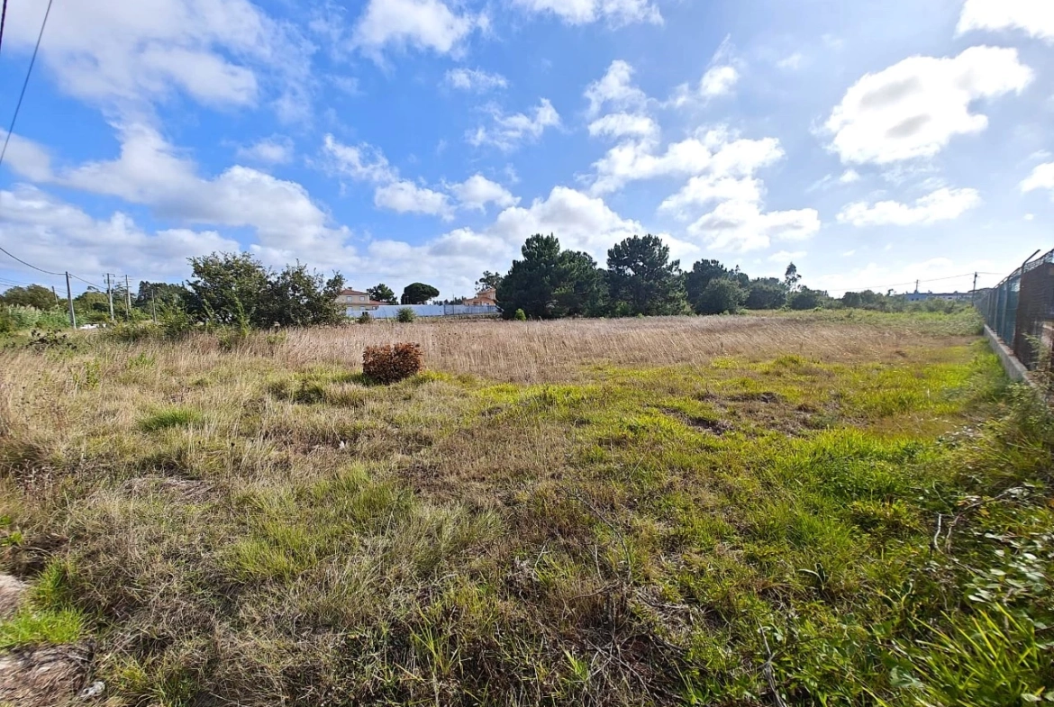 Terreno com possibilidade de construção de 3.920 m²