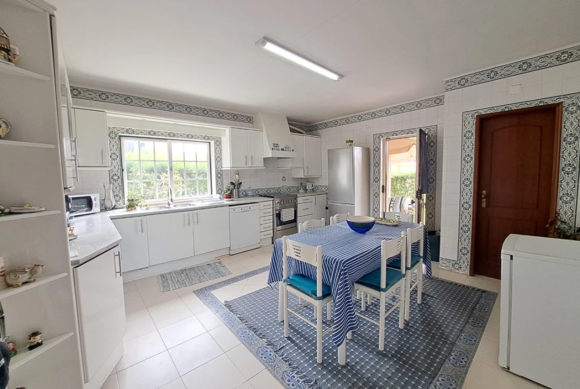 Moradia com 4 quartos entre as Caldas da Rainha e a praia da Foz do Arelho