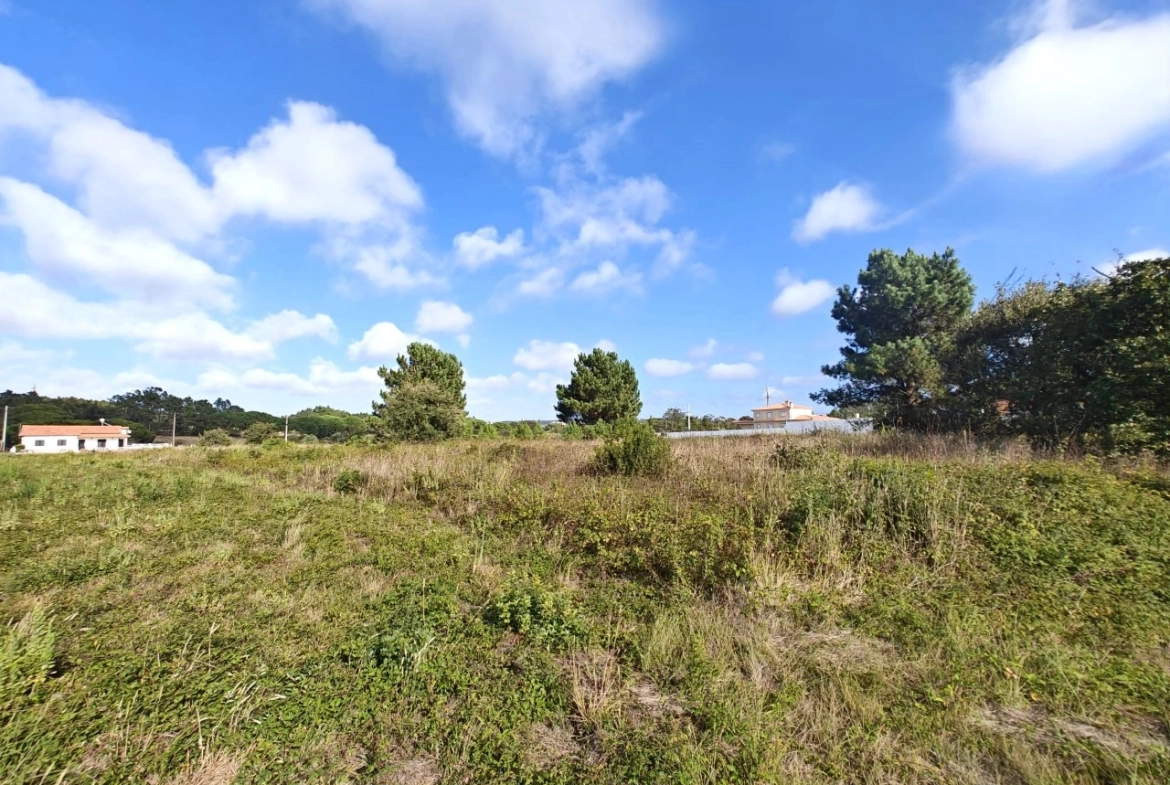 Terreno com possibilidade de construção de 3.920 m²