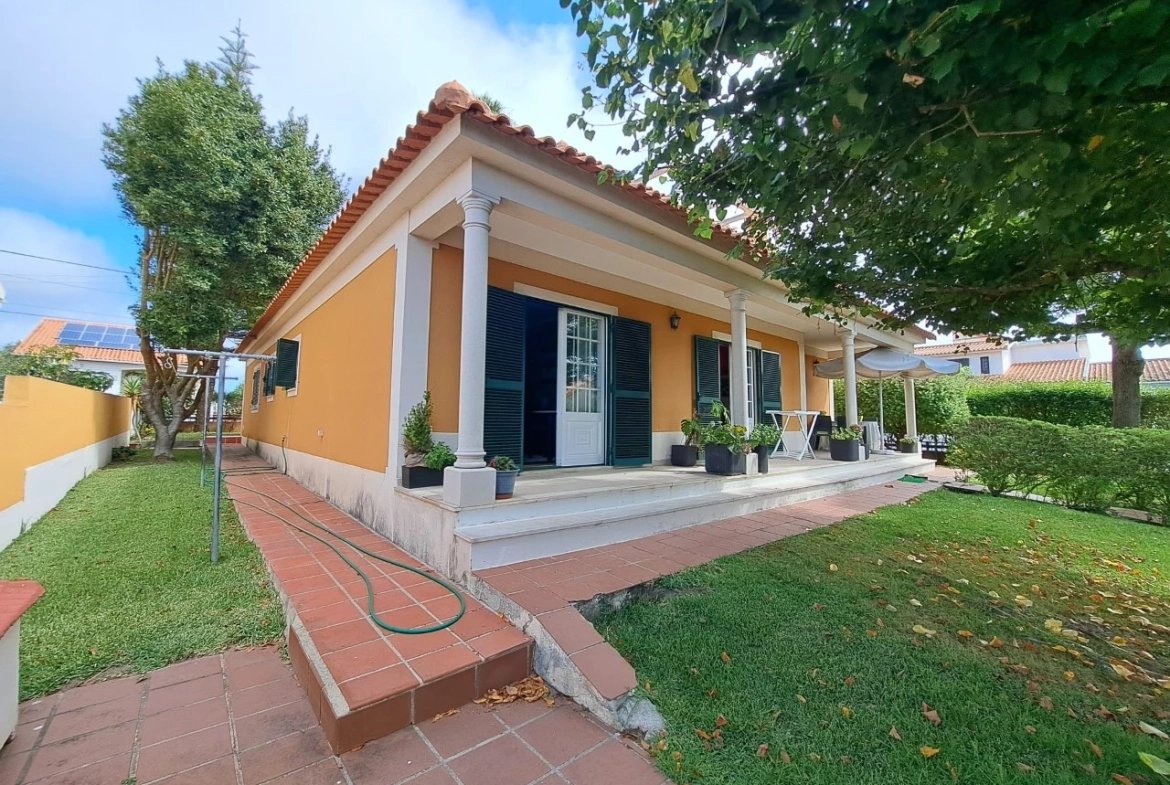 Moradia com 4 quartos entre as Caldas da Rainha e a praia da Foz do Arelho