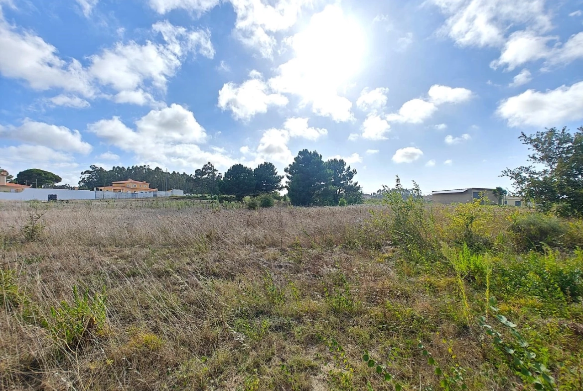 Terreno com possibilidade de construção de 3.920 m²