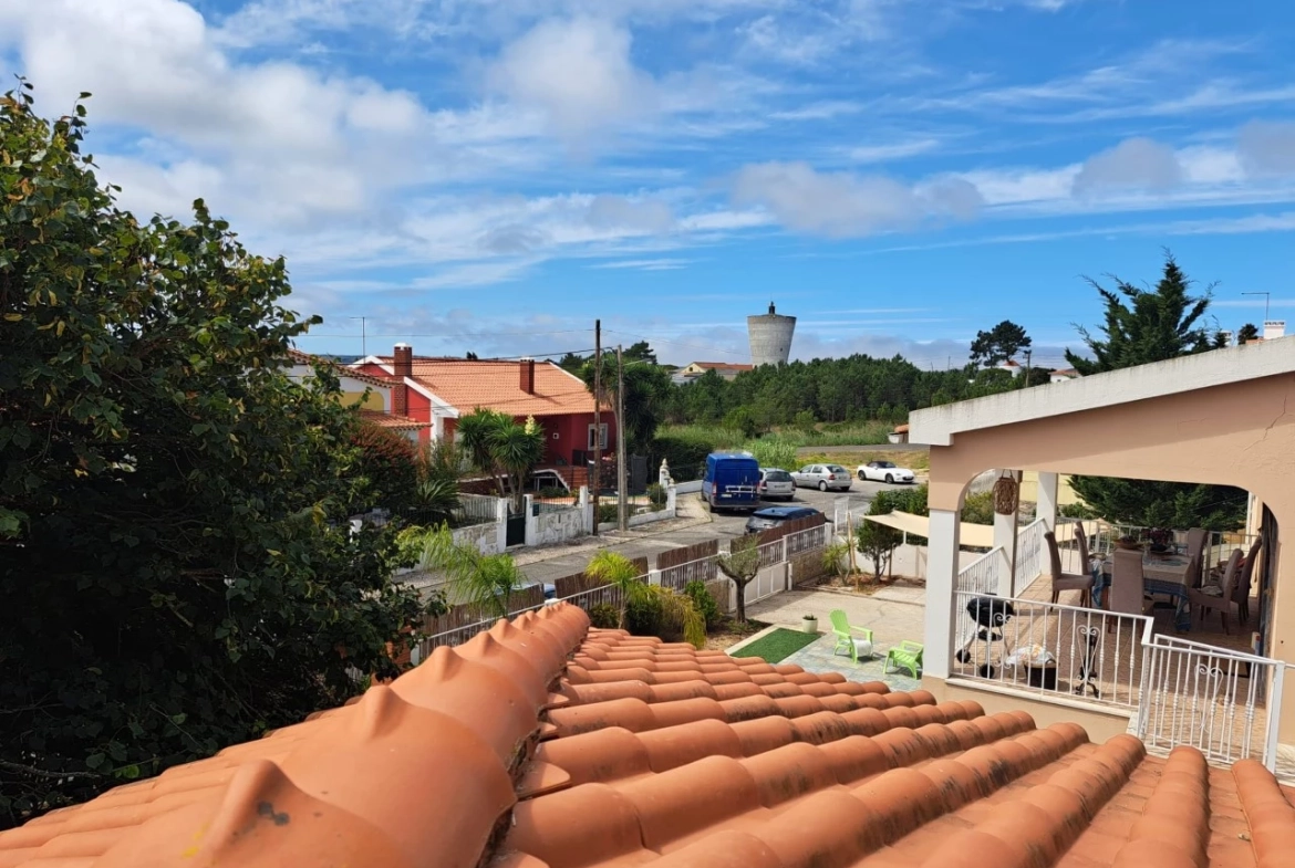 Moradia com 4 quartos entre as Caldas da Rainha e a praia da Foz do Arelho