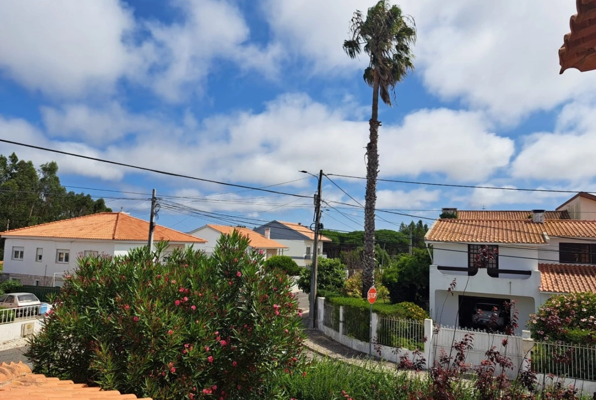 Moradia com 4 quartos entre as Caldas da Rainha e a praia da Foz do Arelho