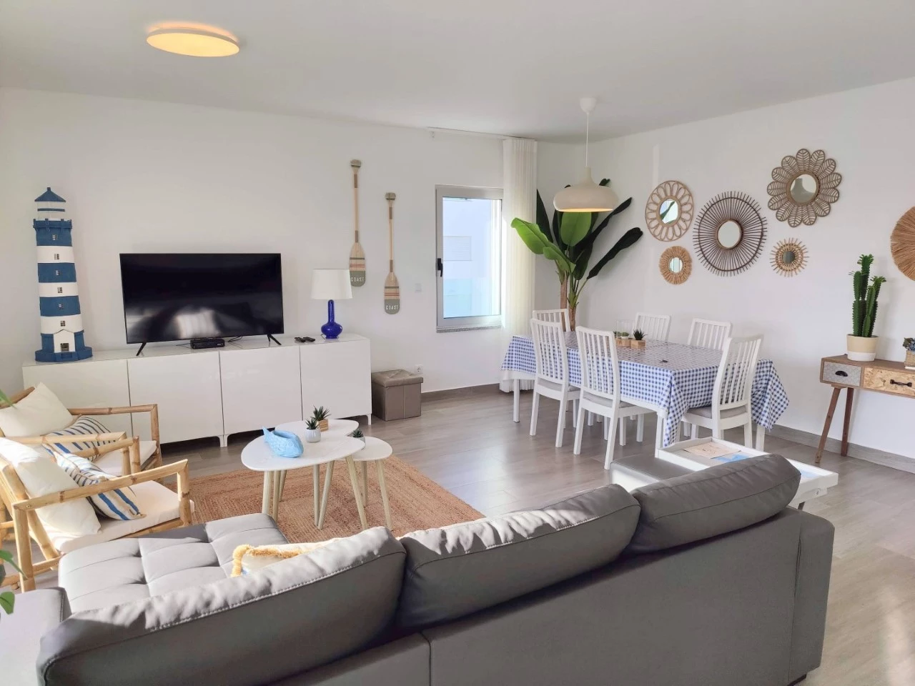 10 Apartamento ás portas da Praia Supertubos – Peniche