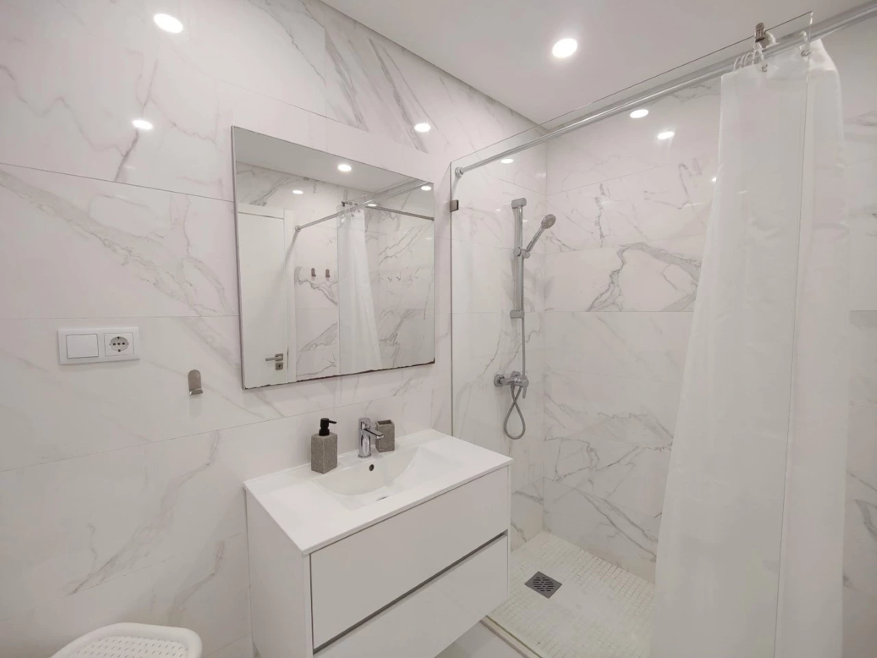 13 Apartamento ás portas da Praia Supertubos – Peniche
