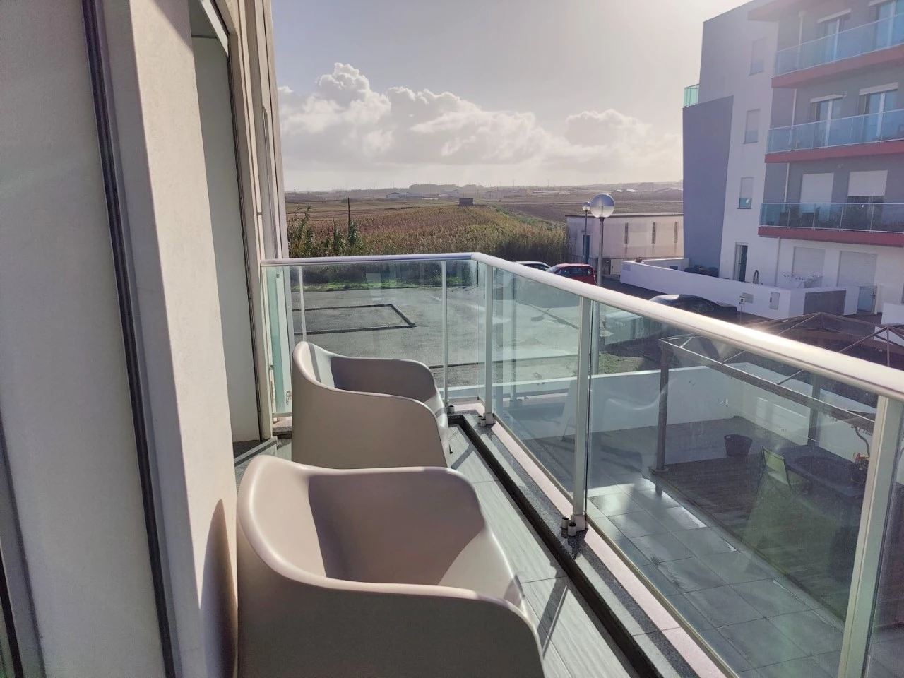 19 Apartamento ás portas da Praia Supertubos – Peniche