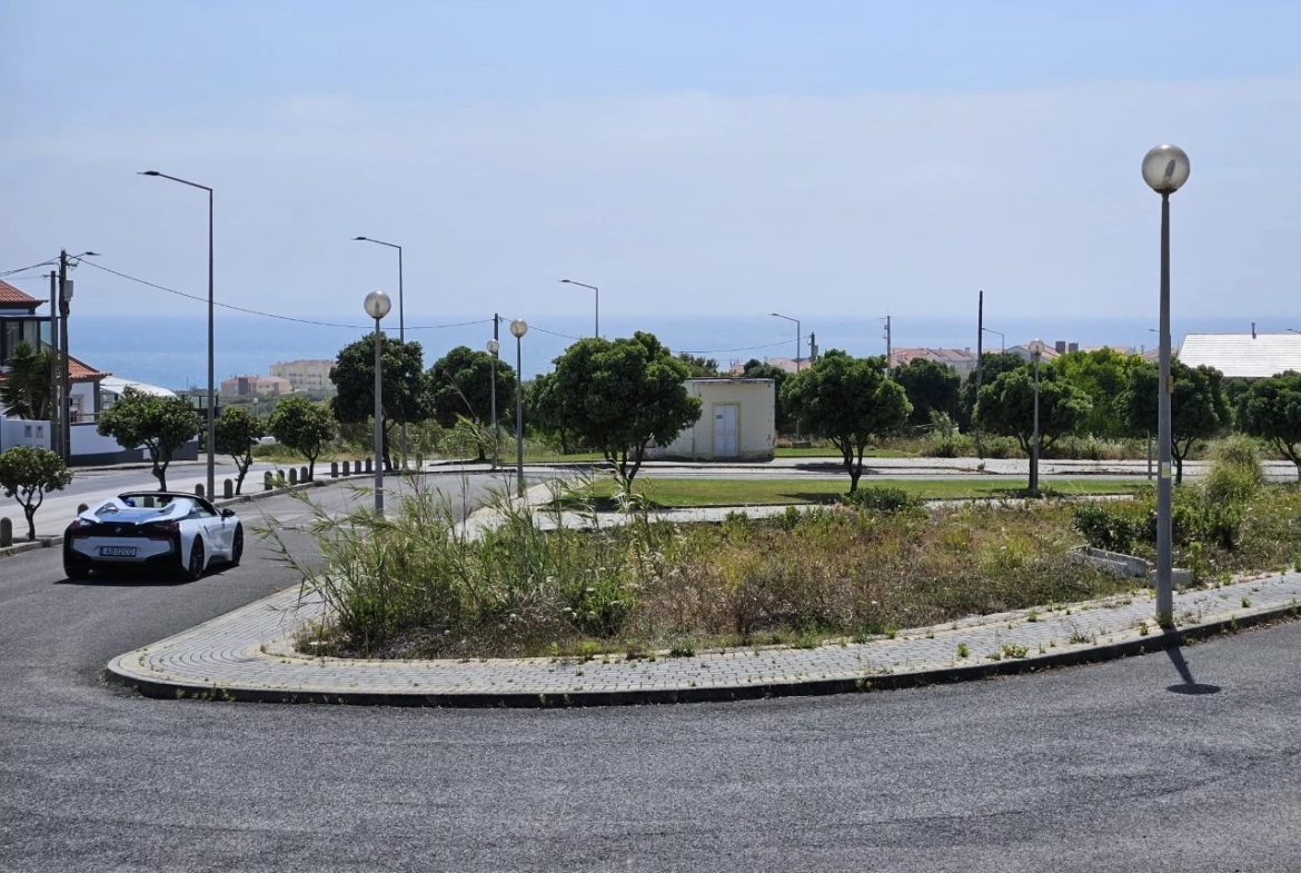 Lotes a apenas 800 metros da praia