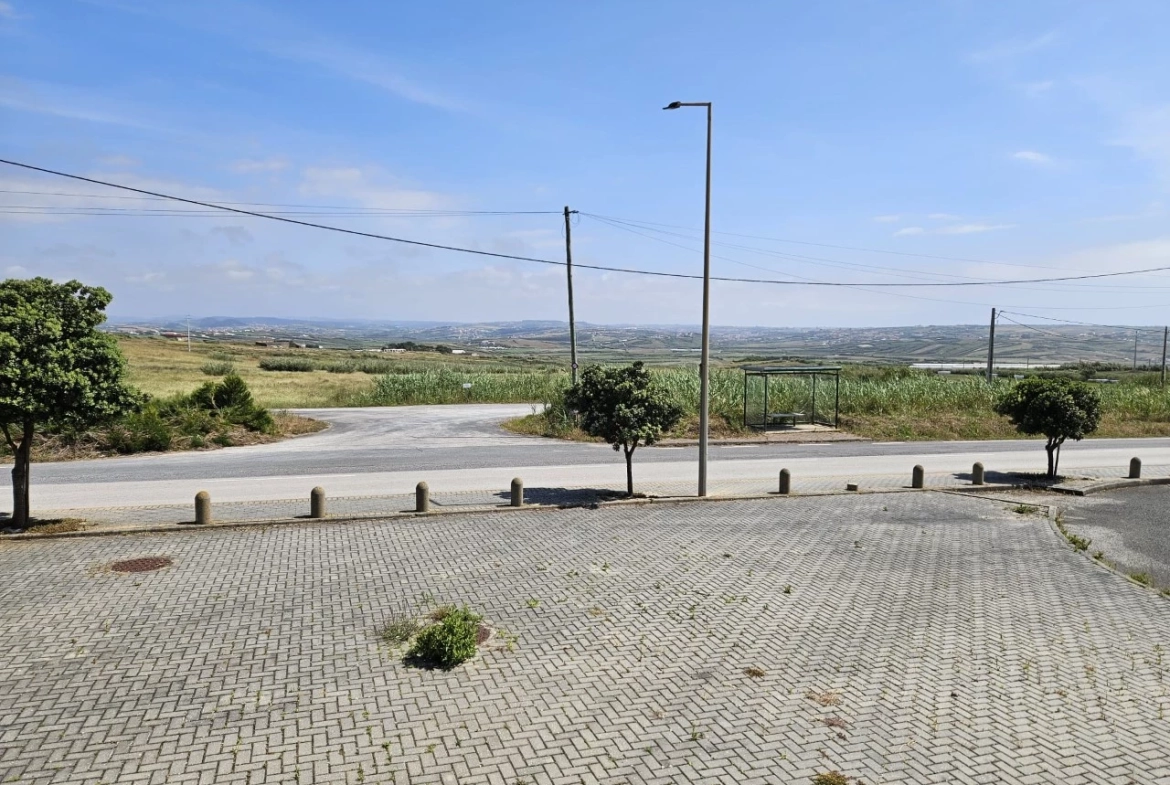 Lotes a apenas 800 metros da praia