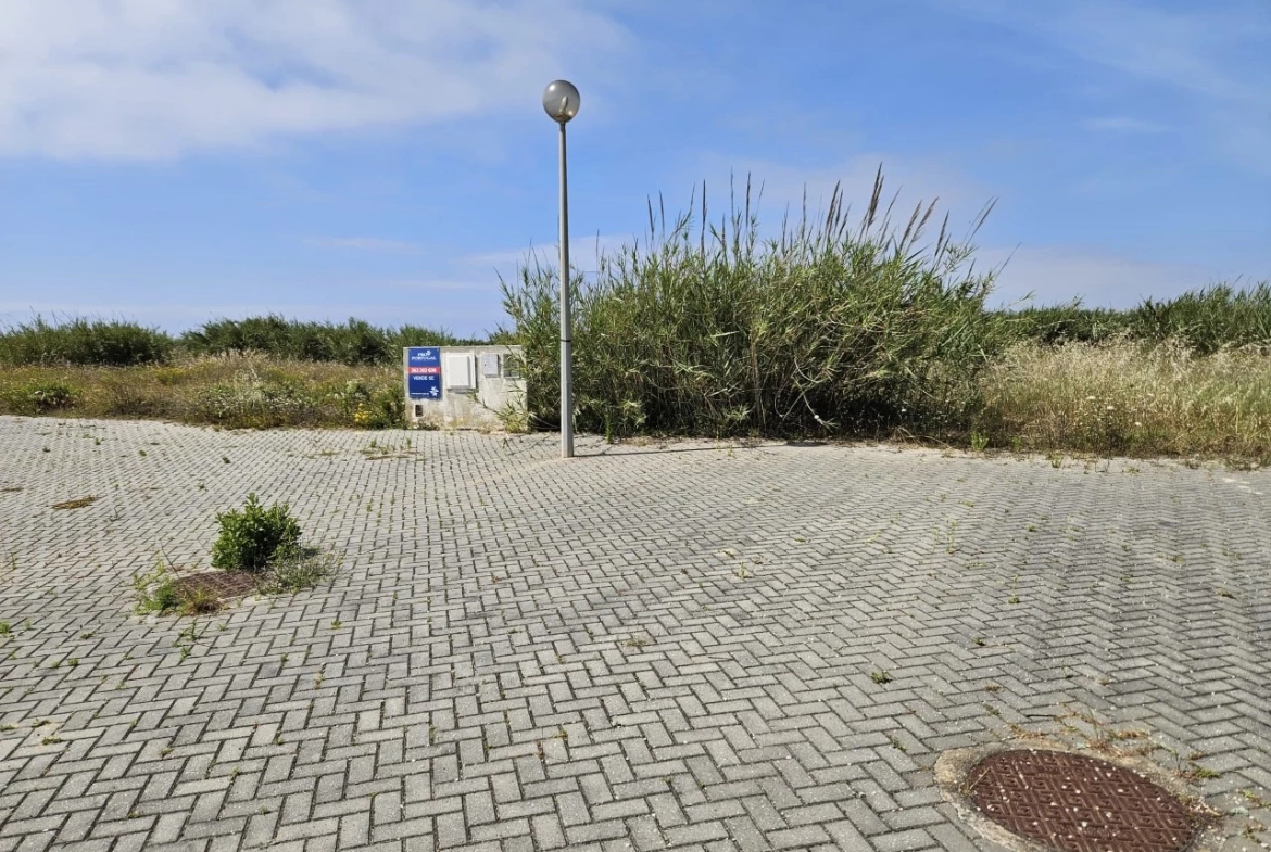 Lotes a apenas 800 metros da praia