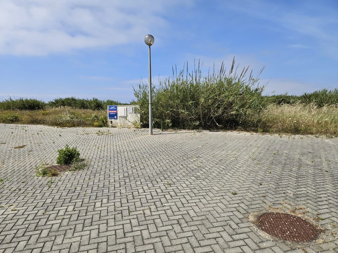 11 Lotes a apenas 800 metros da praia