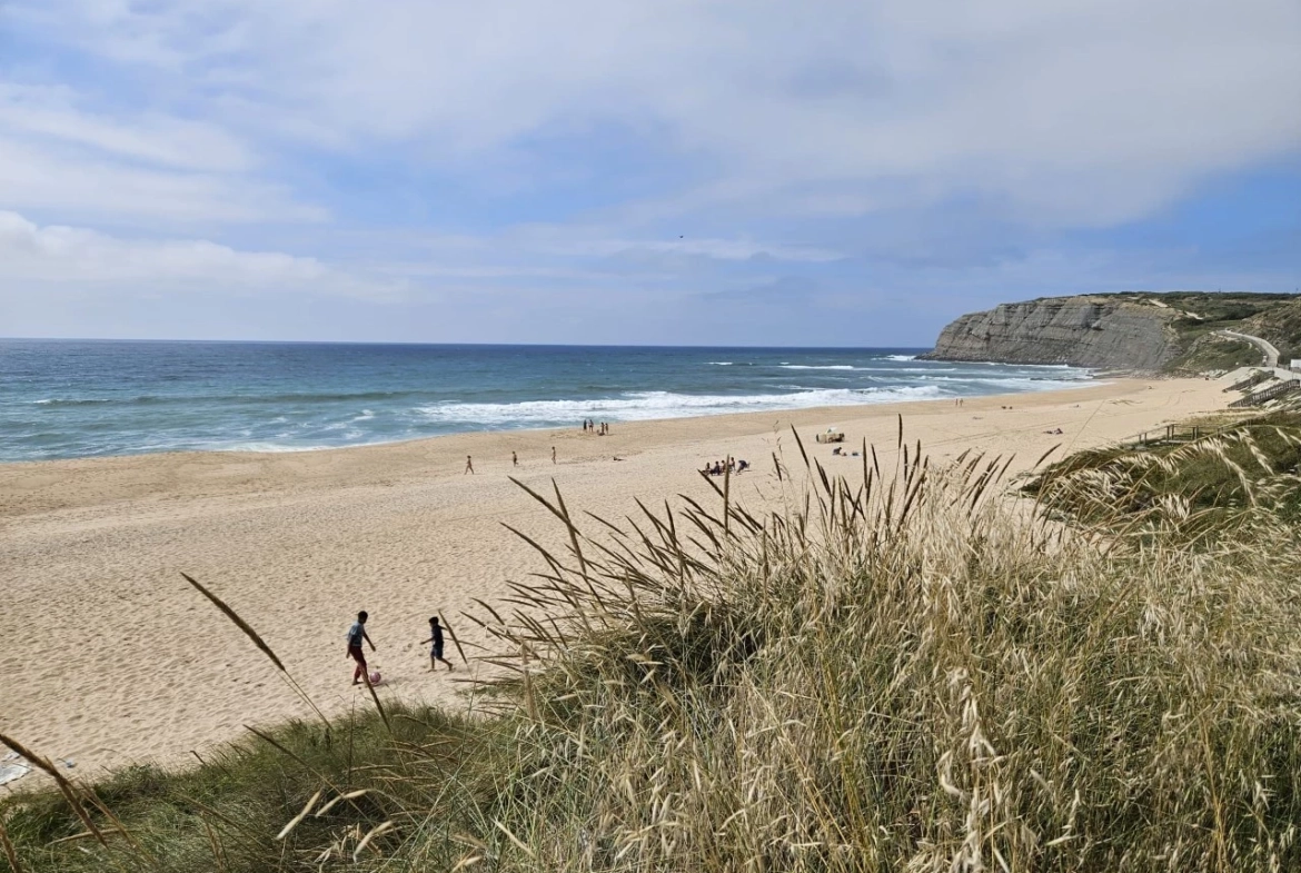 Lotes a apenas 800 metros da praia