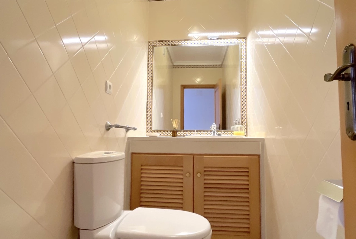 Apartamento T3 com terraço e vista para o golf no Praia d’el Rey Beach & Golf Resort, junto às praias do Baleal