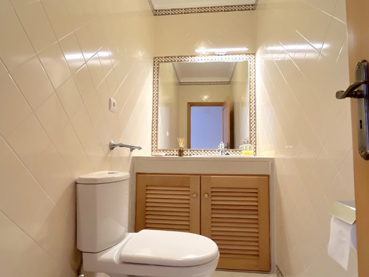 ID0cd29401-0000-0500-0000-00001506304e.jpg Apartamento T3 com terraço e vista para o golf no Praia d’el Rey Beach & Golf Resort, junto às praias do Baleal