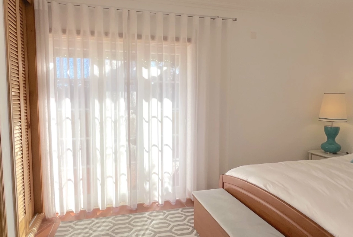 Apartamento T3 com terraço e vista para o golf no Praia d’el Rey Beach & Golf Resort, junto às praias do Baleal
