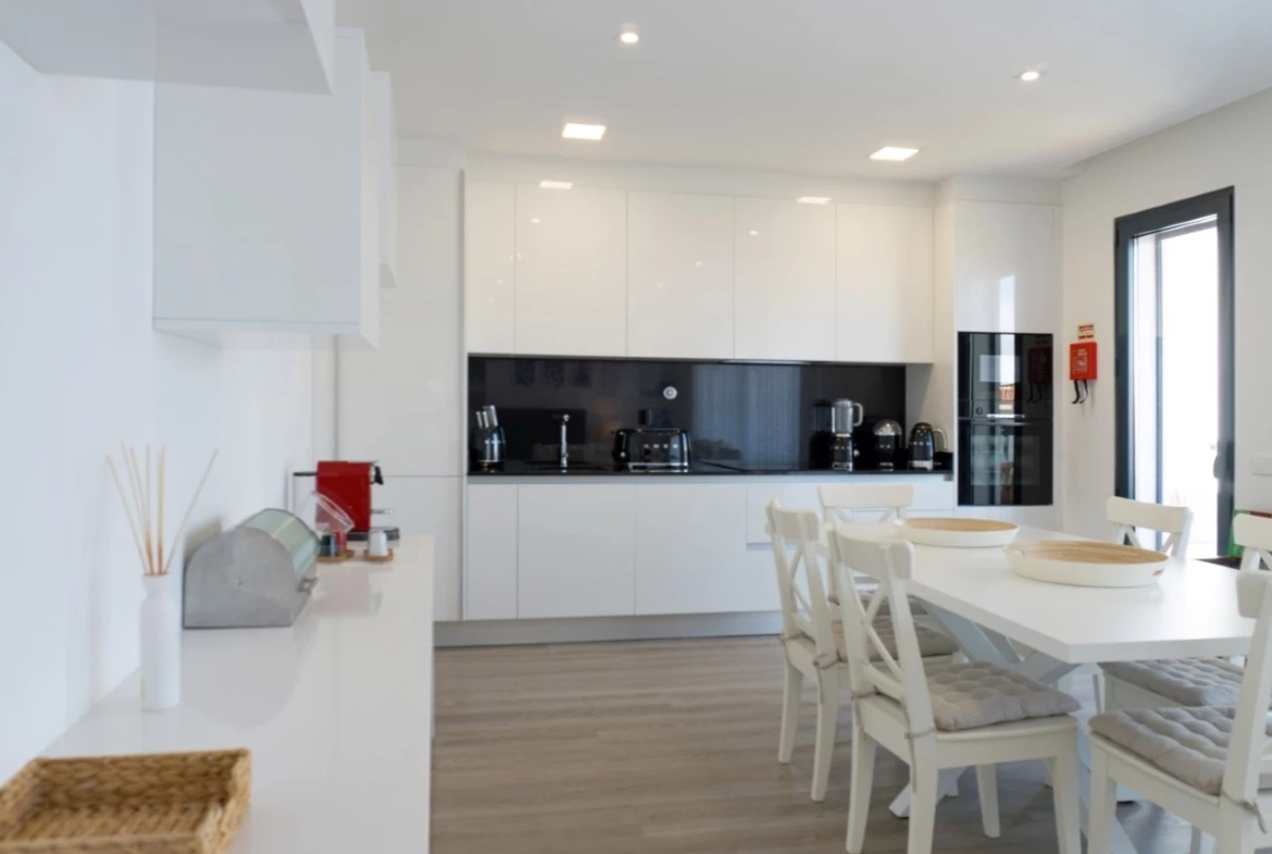 Apartamento ás portas da Praia dos Supertubos – Peniche