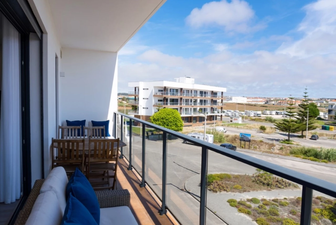 Apartamento ás portas da Praia dos Supertubos – Peniche