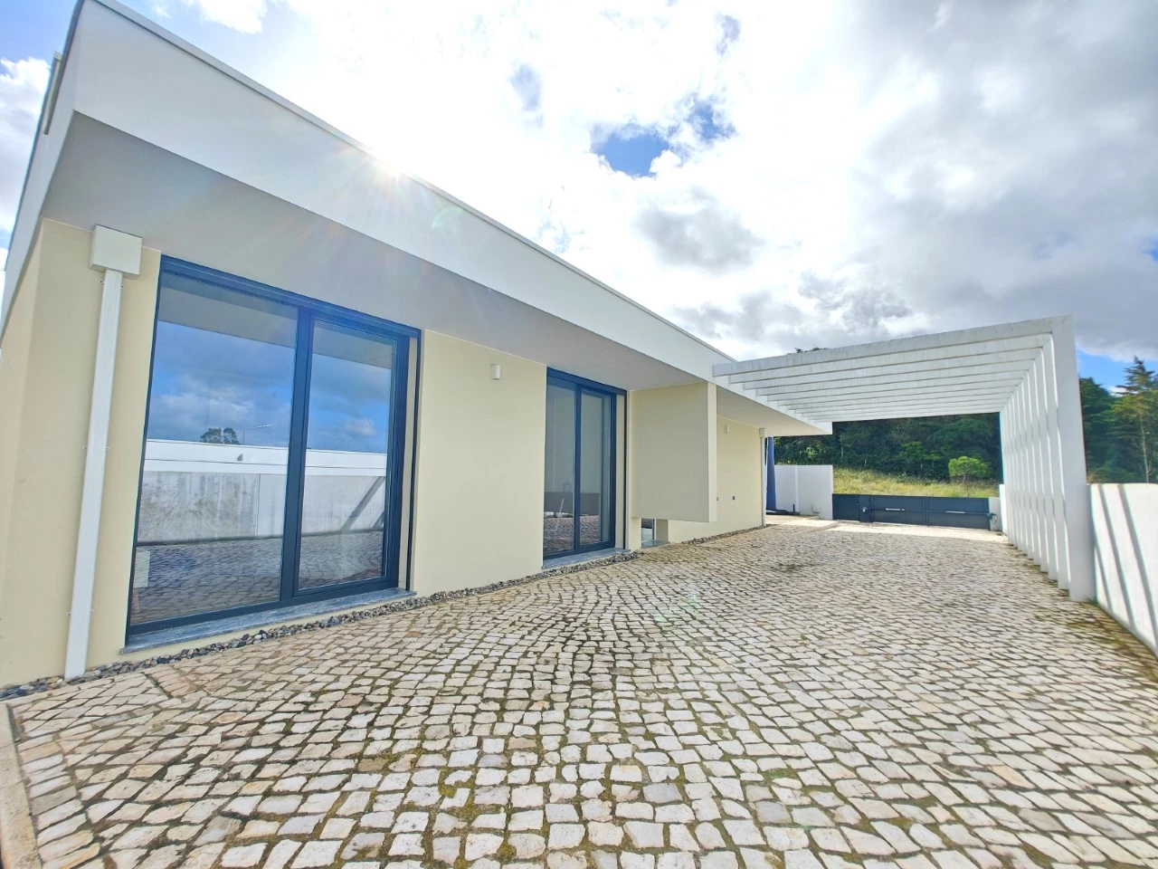 IDda3f9501-0000-0500-0000-0000150efb00.jpg Moradia com piscina e a apenas 5 minutos da praia da Foz do Arelho