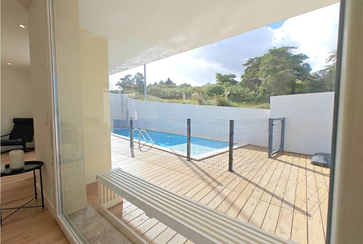 Moradia com piscina e a apenas 5 minutos da praia da Foz do Arelho