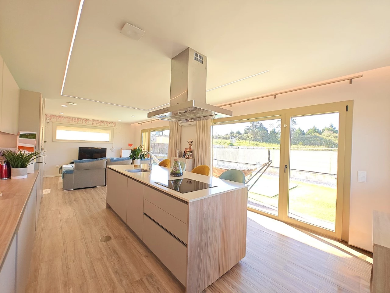ID1f399701-0000-0500-0000-00001541fc39.jpg (1) Moradia T3+1 com Piscina – Entre a Cidade e a Natureza