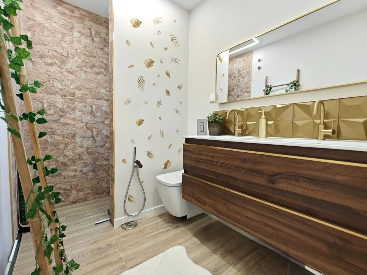 ID1f399701-0000-0500-0000-00001541fc42.jpg Moradia T3+1 com Piscina – Entre a Cidade e a Natureza