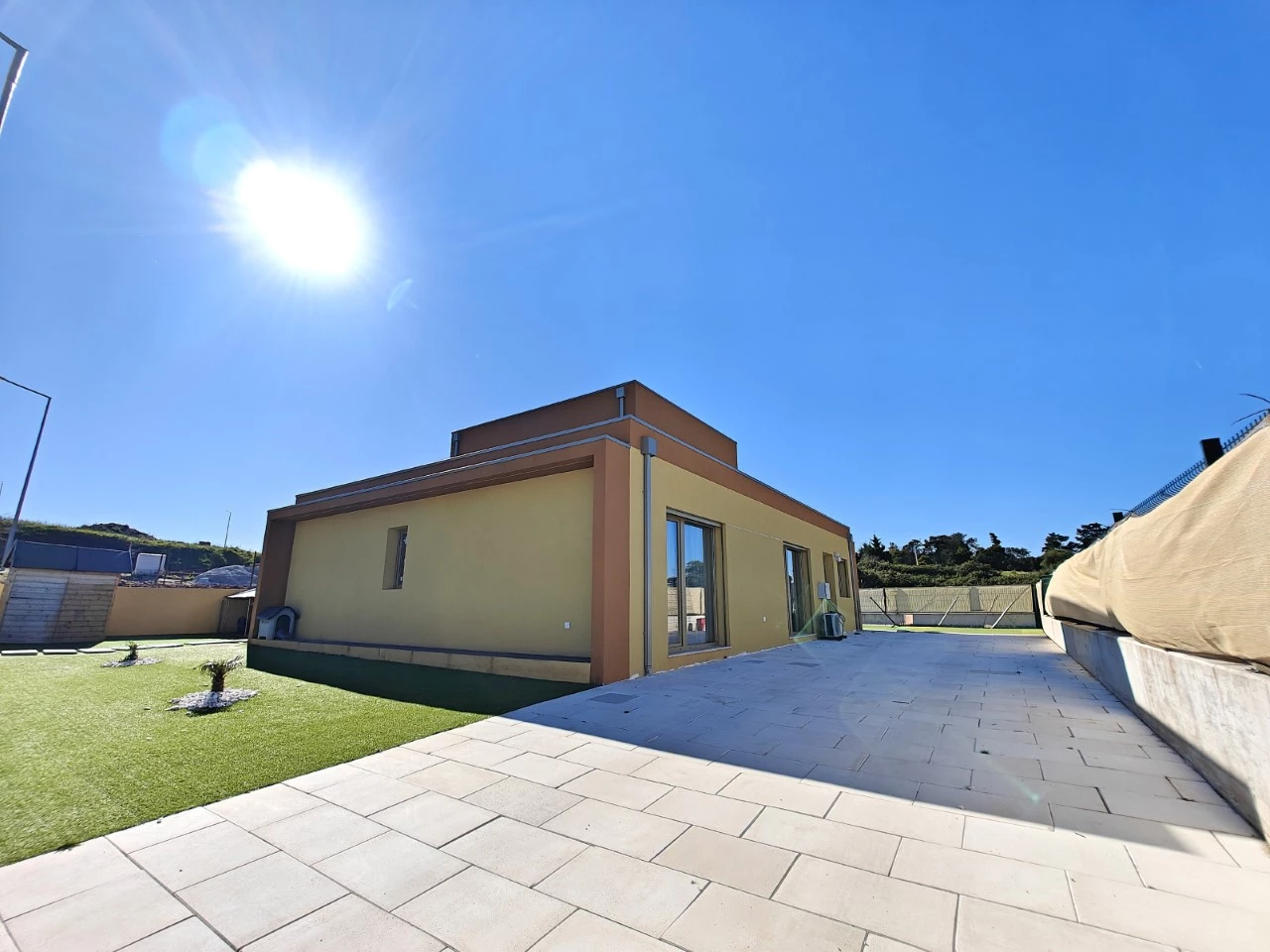 ID1f399701-0000-0500-0000-00001541fc56.jpg Moradia T3+1 com Piscina – Entre a Cidade e a Natureza