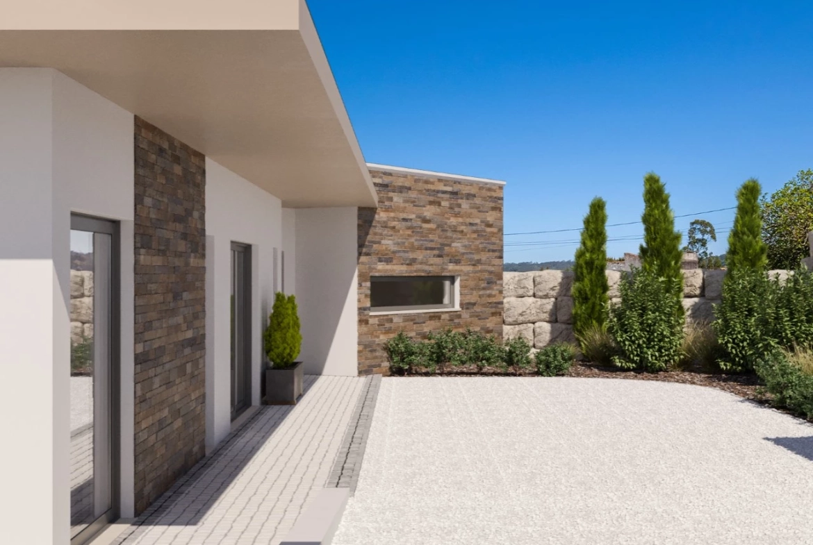 Moradia térrea de 4 Quartos com Jardim, Piscina e Garagem na Serra do Bouro, a 5 Km da praia de São Martinho do Porto