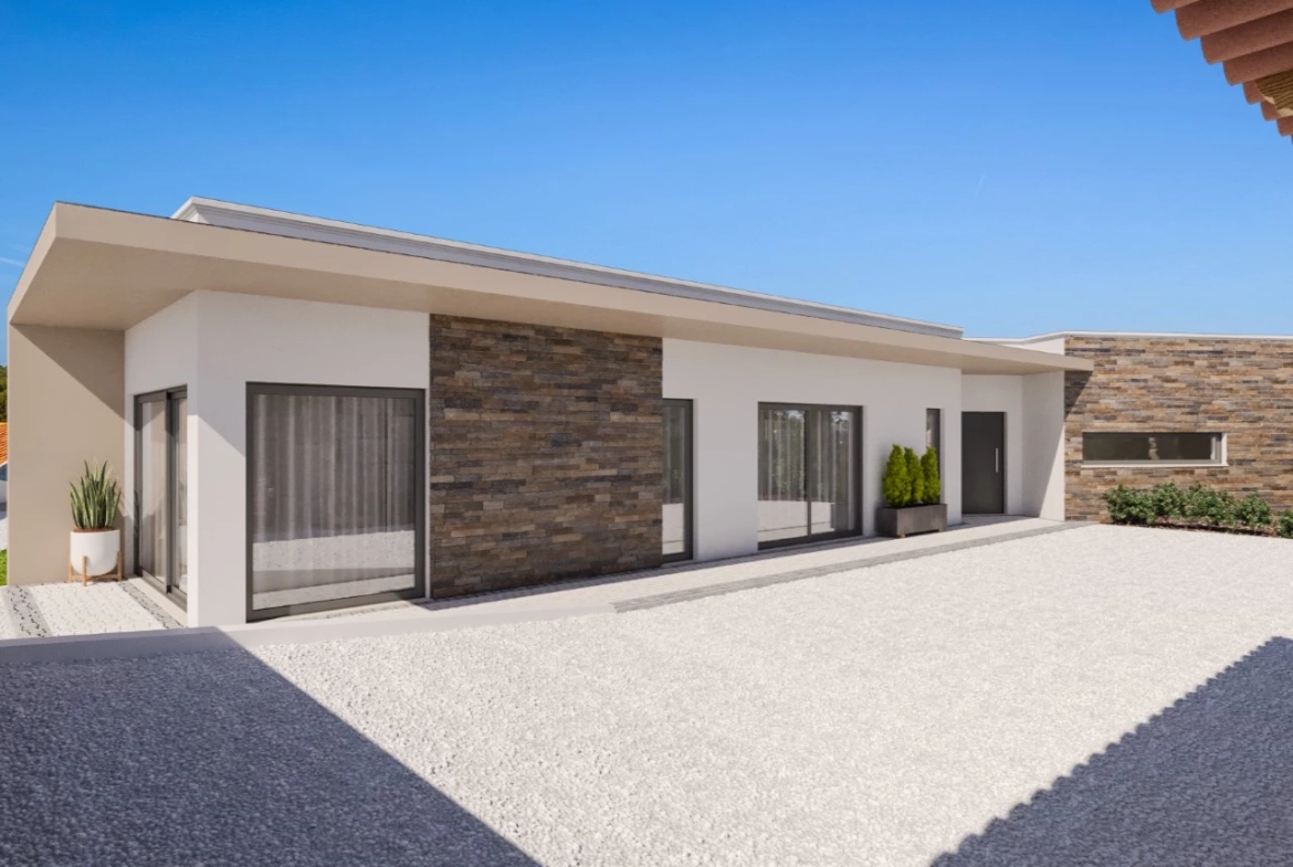 Moradia térrea de 4 Quartos com Jardim, Piscina e Garagem na Serra do Bouro, a 5 Km da praia de São Martinho do Porto