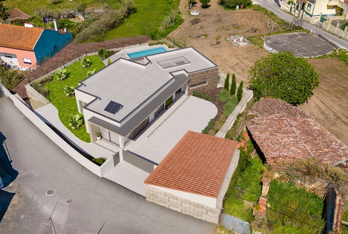 Moradia térrea de 4 Quartos com Jardim, Piscina e Garagem na Serra do Bouro, a 5 Km da praia de São Martinho do Porto