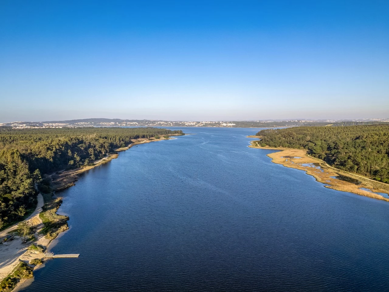 ID819d9501-0000-0500-0000-0000152279ef.jpg Moradia com vista soberba sobre a Lagoa de Óbidos com alvará para fins turísticos