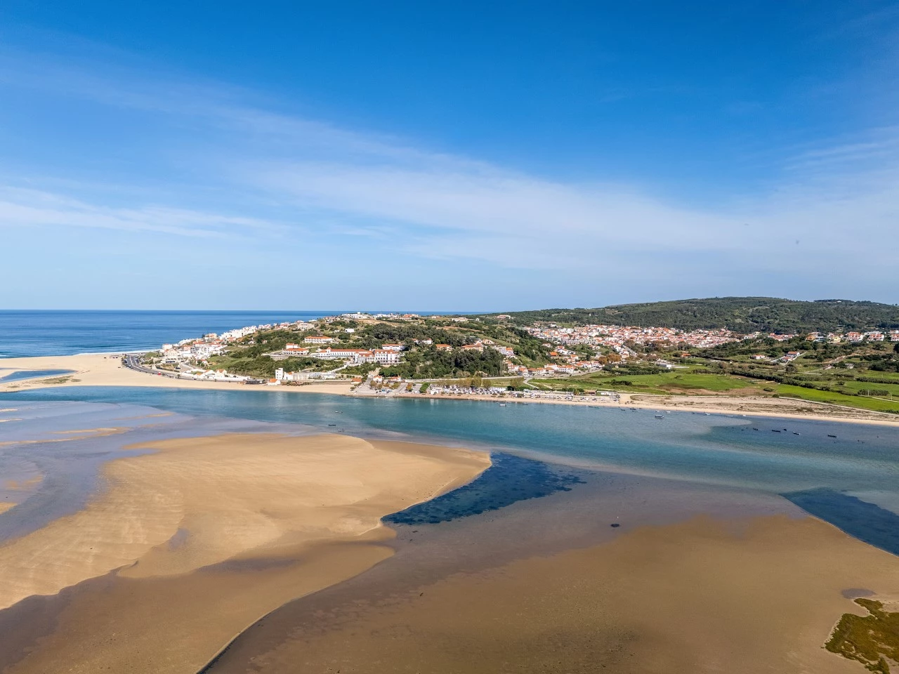 ID819d9501-0000-0500-0000-0000152279fa.jpg Moradia com vista soberba sobre a Lagoa de Óbidos com alvará para fins turísticos